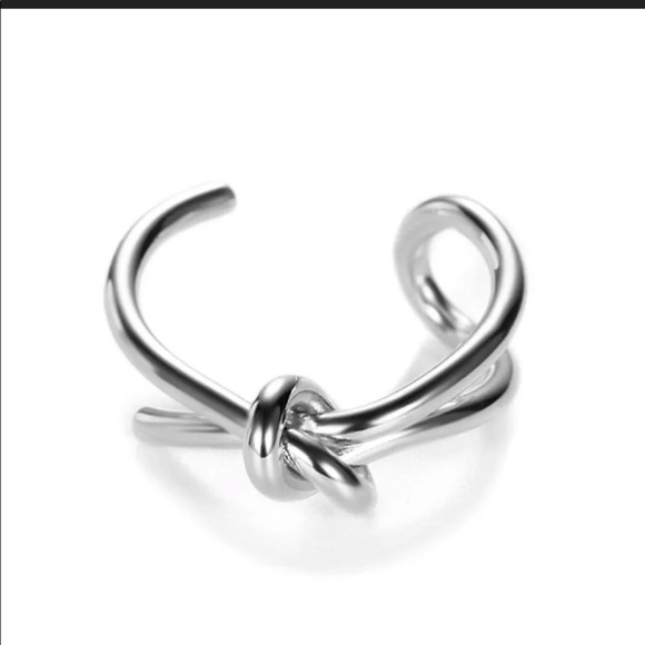 Jewelry - New! 925 Silver knot ring